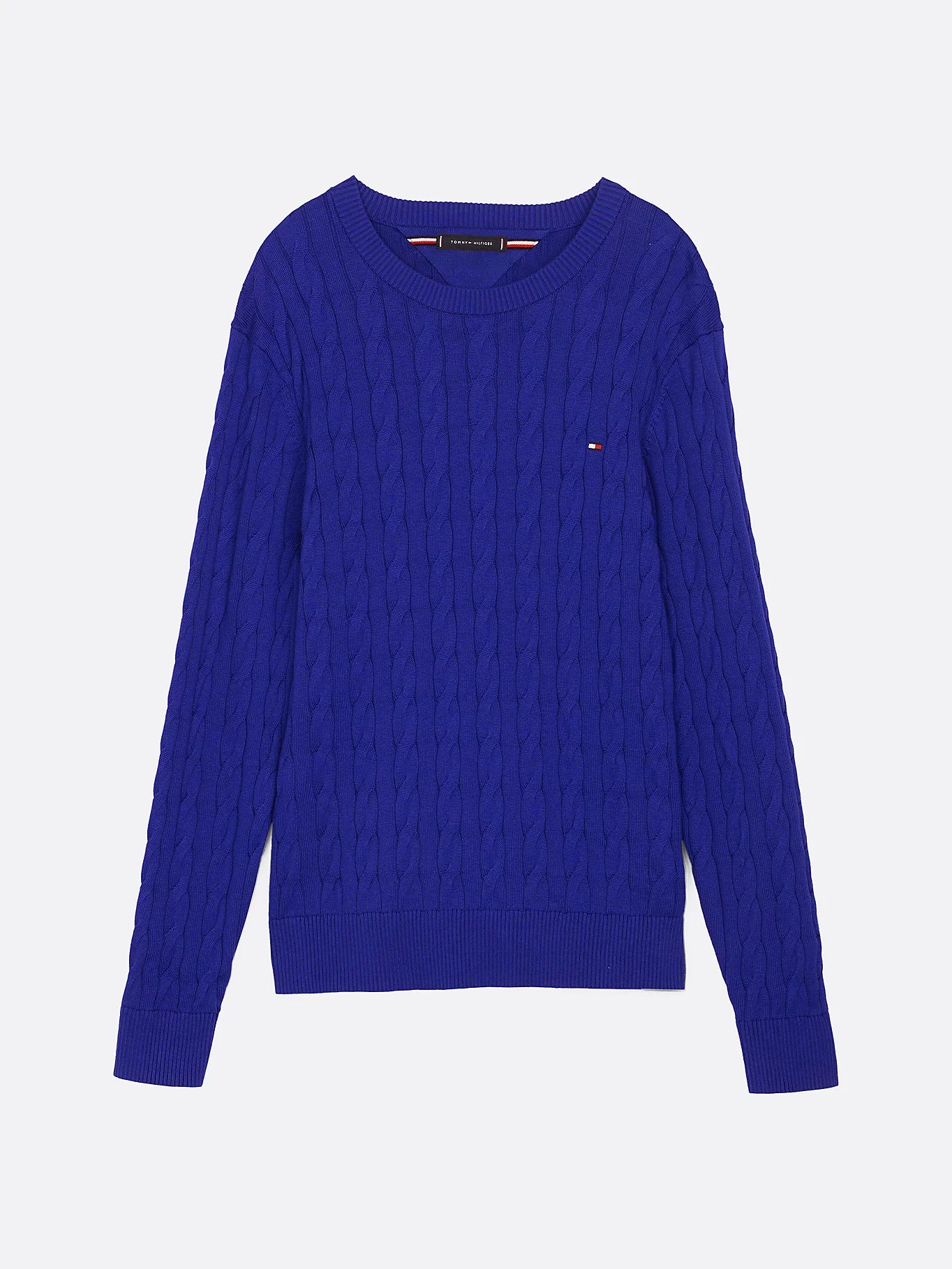 Pull en maille torsadée à drapeau brodé